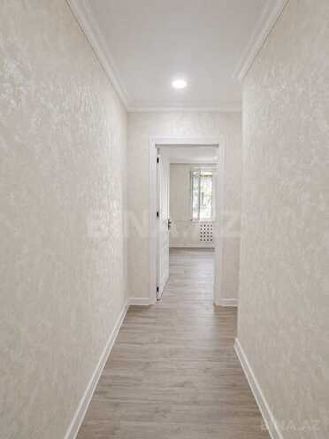 Satılır 2 otaqlı köhnə tikili 35 m², İnşaatçılar m., photo 1 from 11