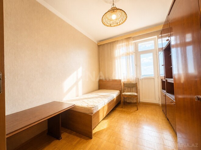 Продаётся 4-комн. вторичка 103 м², м. Нариман Нариманов, photo 5 from 13