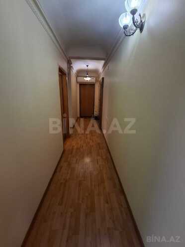 Продаётся 3-комн. вторичка 75 м², м. Низами, photo 9 from 16
