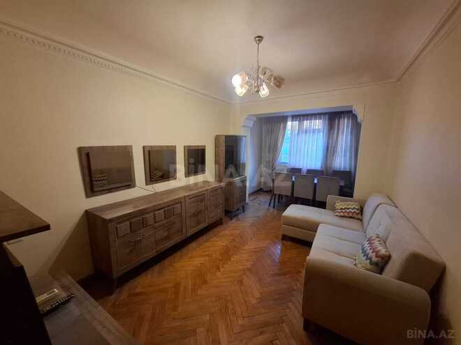 Продаётся 3-комн. вторичка 75 м², м. Низами, photo 3 from 16