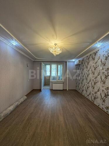 Продаётся 3-комн. вторичка 60 м², м. Нефтчиляр, photo 7 from 17