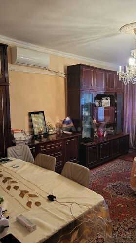Продаётся 2-комн. вторичка 47.5 м², м. Иншаатчылар, photo 1 from 7