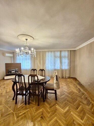 Продаётся 3-комн. вторичка 85 м², м. Иншаатчылар, photo 4 from 25