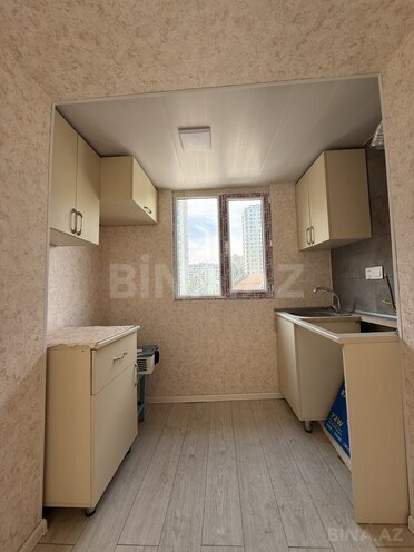 Продаётся 2-комн. вторичка 38 м², м. Иншаатчылар, photo 4 from 11