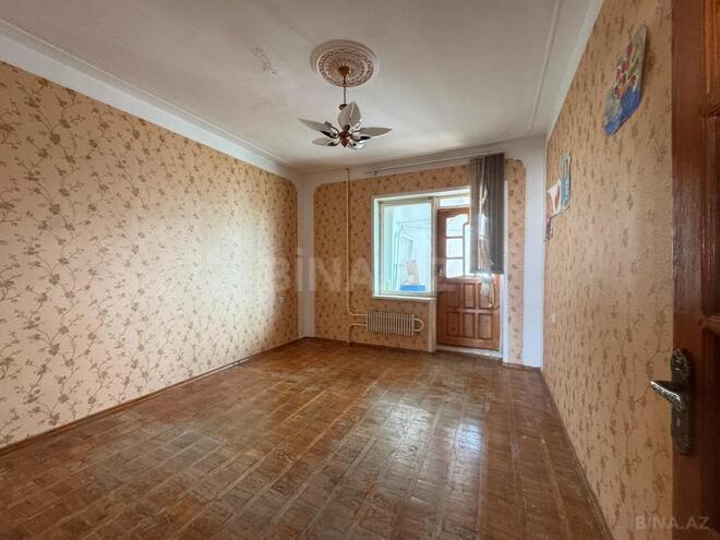 Satılır 4 otaqlı köhnə tikili 100 m², Xalqlar Dostluğu m., photo 1 from 15