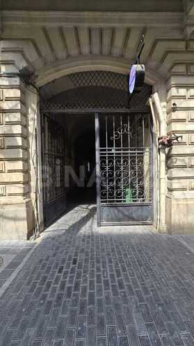 Satılır 2 otaqlı köhnə tikili 63 m², Sahil m., photo 4 from 13