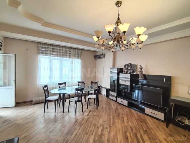 İcarəyə verilir 3 otaqlı yeni tikili 147 m², 28 May m., photo 1 from 9