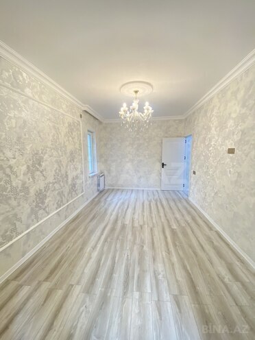 Продаётся 2-комн. вторичка 45 м², м. Иншаатчылар, photo 1 from 17