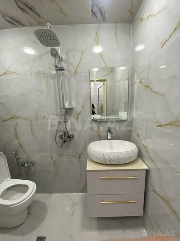 Продаётся 2-комн. вторичка 45 м², м. Иншаатчылар, photo 16 from 17