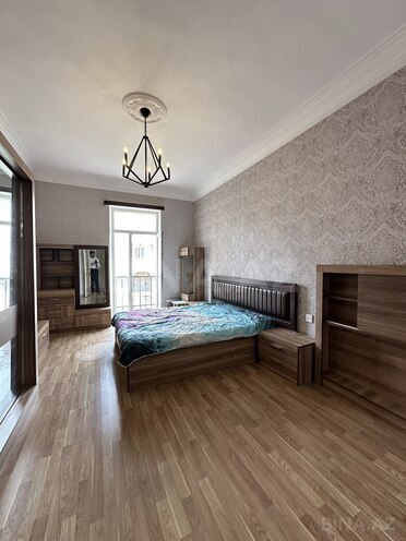 Satılır 2 otaqlı köhnə tikili 42 m², Sahil m., photo 4 from 13