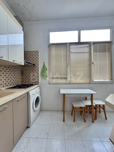 Satılır 2 otaqlı köhnə tikili 42 m², Sahil m., photo 9 from 13