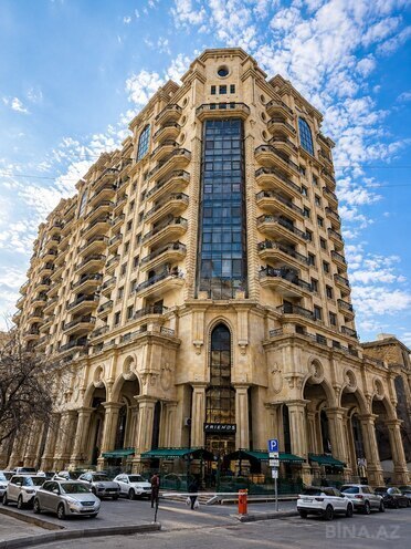 Продаётся 4-комн. новостройка 230 м², м. Низами, photo 3 from 11