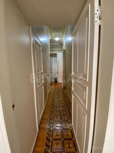 Продаётся 5-комн. вторичка 200 м², м. Ичеришехер, photo 16 from 21