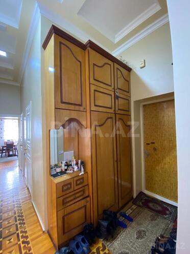 Продаётся 5-комн. вторичка 200 м², м. Ичеришехер, photo 17 from 21