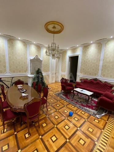 Продаётся 5-комн. вторичка 200 м², м. Ичеришехер, photo 3 from 21