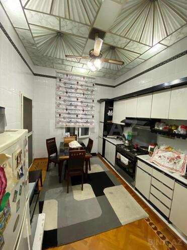Продаётся 5-комн. вторичка 200 м², м. Ичеришехер, photo 6 from 21