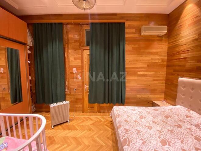 Продаётся 5-комн. вторичка 200 м², м. Ичеришехер, photo 9 from 21