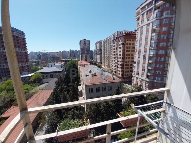 Продаётся 2-комн. вторичка 80 м², м. Низами, photo 6 from 14