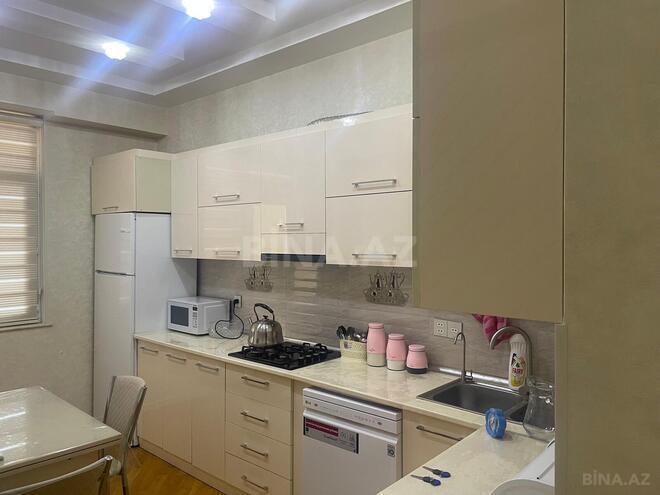 Сдаётся 3-комн. новостройка 110 м², м. Кара Караев, photo 10 from 22