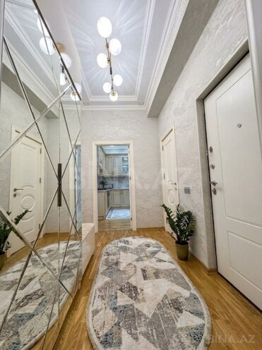 Продаётся 3-комн. новостройка 75 м², м. Кара Караев, photo 1 from 13