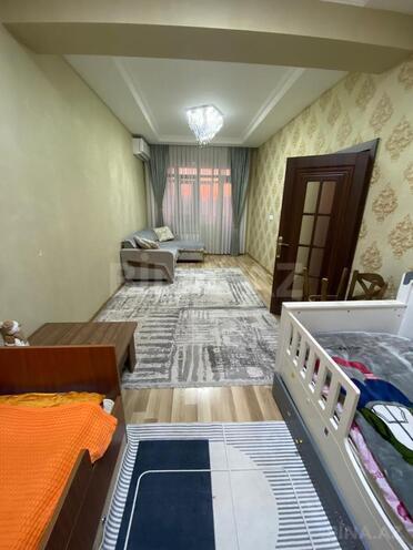 Сдаётся 2-комн. новостройка 72 м², м. Кара Караев, photo 1 from 12