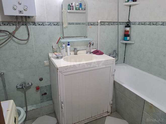 Satılır 2 otaqlı köhnə tikili 80 m², 28 May m., photo 22 from 24