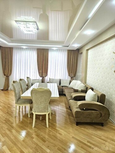 Сдаётся 3-комн. новостройка 160 м², м. Нефтчиляр, photo 4 from 21