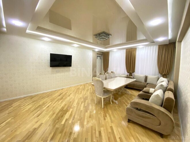 Сдаётся 3-комн. новостройка 160 м², м. Нефтчиляр, photo 3 from 21