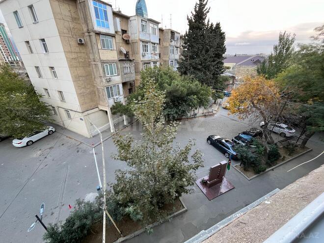 Продаётся 3-комн. вторичка 75 м², м. Нариман Нариманов, photo 15 from 18