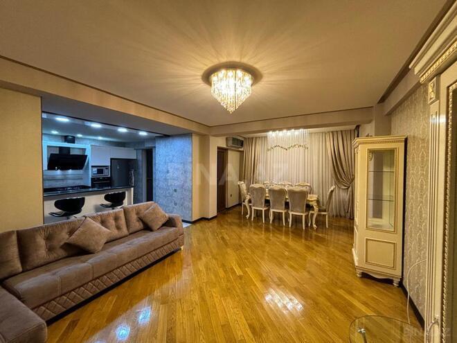 İcarəyə verilir 3 otaqlı köhnə tikili 120 m², Elmlər Akademiyası m., photo 1 from 9