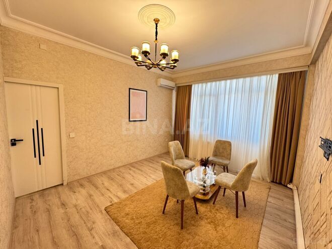 Сдаётся 2-комн. новостройка 65 м², м. Ази Асланов, photo 1 from 15