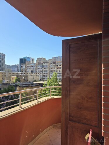 Продаётся 4-комн. новостройка 156 м², м. Низами, photo 16 from 26