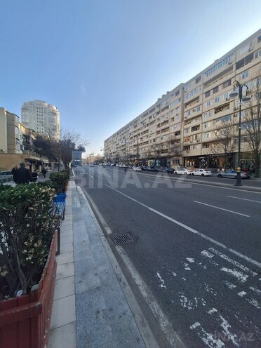 Satılır 2 otaqlı köhnə tikili 85 m², Elmlər Akademiyası m., photo 18 from 19