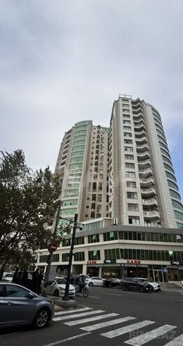 Satılır 4 otaqlı yeni tikili 230 m², Sahil m., photo 1 from 29