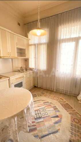 Продаётся 2-комн. вторичка 70 м², м. Сахил, photo 5 from 9