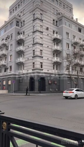 Продаётся 2-комн. вторичка 70 м², м. Сахил, photo 1 from 9
