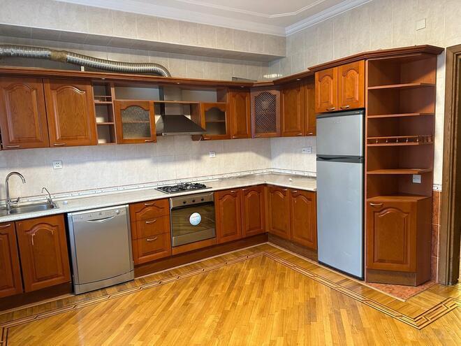 Сдаётся 3-комн. новостройка 130 м², м. Элмляр Академиясы, photo 10 from 14