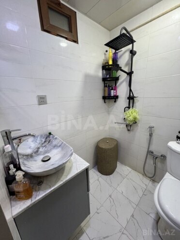 Продаётся 2-комн. вторичка 35 м², м. Кара Караев, photo 7 from 11