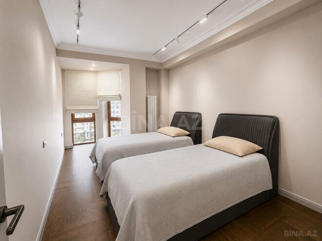 Satılır 4 otaqlı yeni tikili 174 m², 28 May m., photo 21 from 32