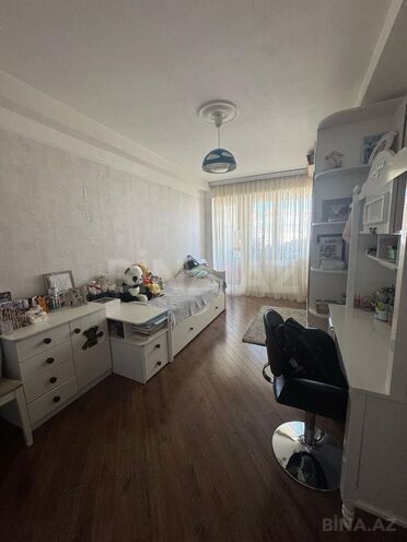 Продаётся 3-комн. вторичка 96 м², м. 28 мая, photo 8 from 14