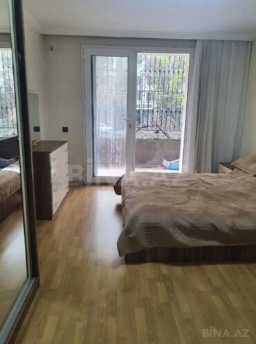 Продаётся 3-комн. вторичка 80 м², м. Иншаатчылар, photo 4 from 16