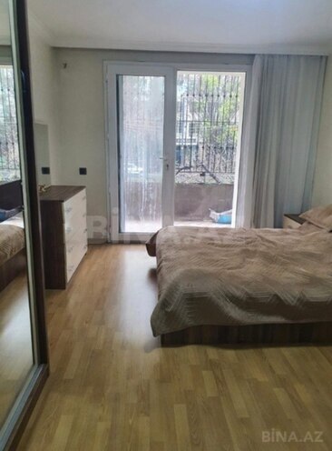 Продаётся 3-комн. вторичка 80 м², м. Иншаатчылар, photo 3 from 16
