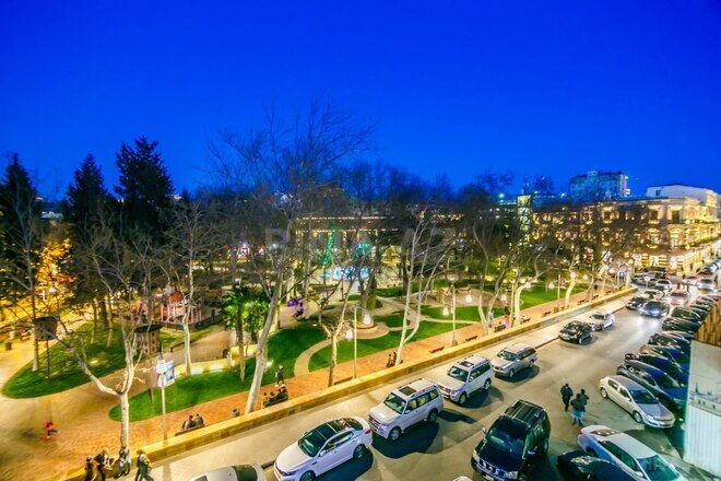 Satılır 1 otaqlı köhnə tikili 65 m², Sahil m., photo 3 from 11