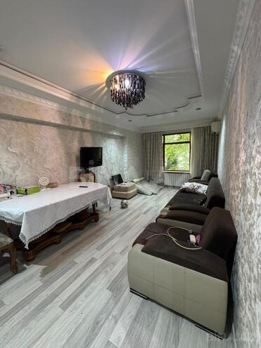 Продаётся 3-комн. вторичка 80 м², м. Кероглу, photo 1 from 18
