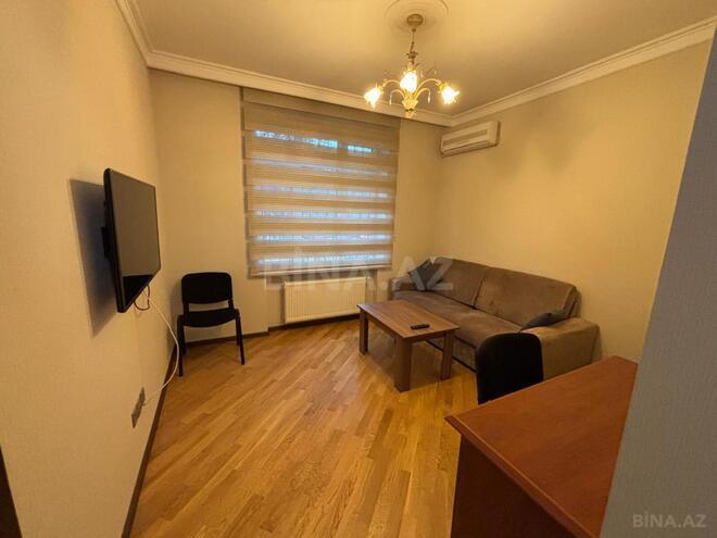 Сдаётся 3-комн. вторичка 100 м², м. Низами, photo 12 from 22