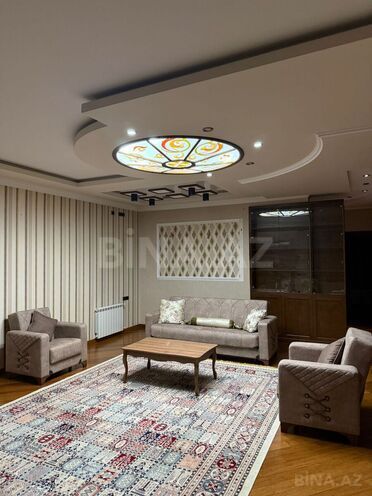 Сдаётся 3-комн. новостройка 160 м², м. 28 мая, photo 1 from 14
