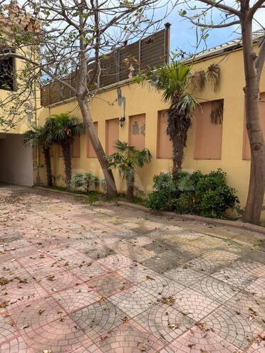 Satılır 14 otaqlı həyət evi/bağ evi 750 m², Novxanı q., photo 7 from 14