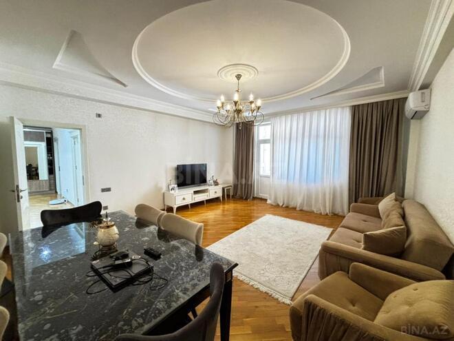 Продаётся 3-комн. новостройка 120 м², м. Кара Караев, photo 3 from 16
