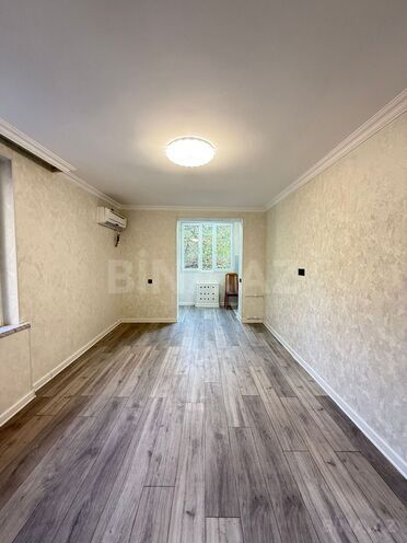 Продаётся 2-комн. вторичка 40 м², м. Иншаатчылар, photo 3 from 15