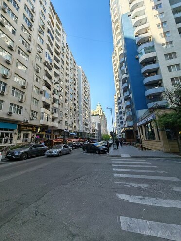 Продаётся 3-комн. новостройка 142 м², м. Низами, photo 27 from 30